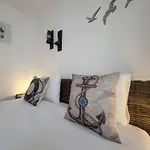 Spring Water House Olho Marinho